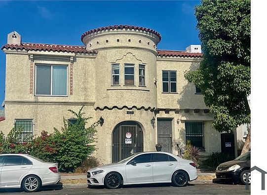 1st image of 1149 Cedar Ave APT 4