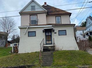 3 Hinkle St, Warren, PA 16365