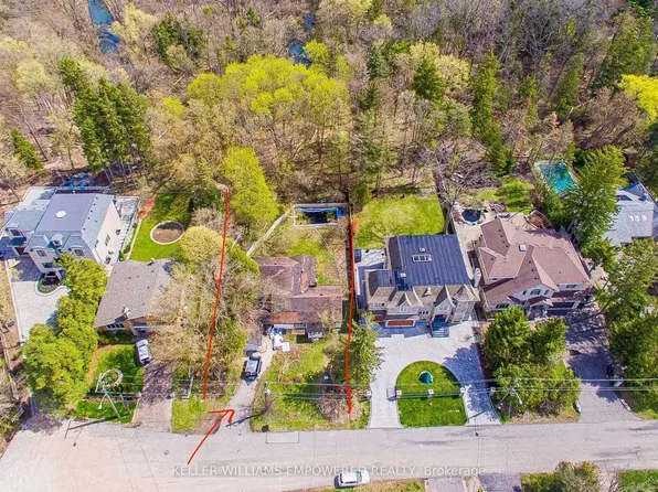 51 Sprucewood Dr, Markham, ON L3T 2P8