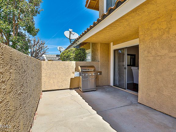 3rd image of 1748 E Avenida De Las Flores