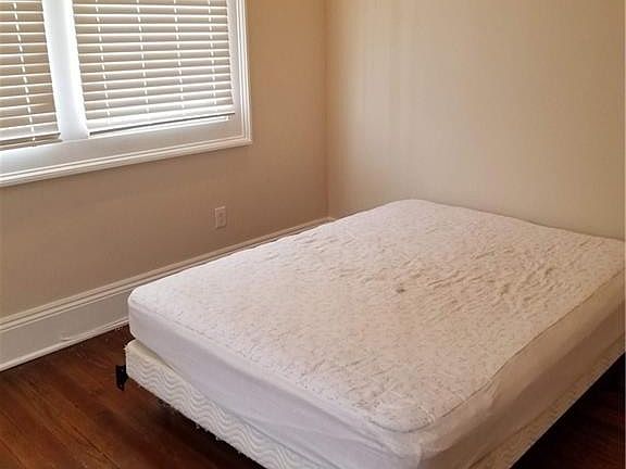 5th image of 2513 Joliet St