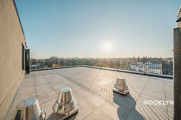 Rented by Nooklyn NYC LLC | media 44