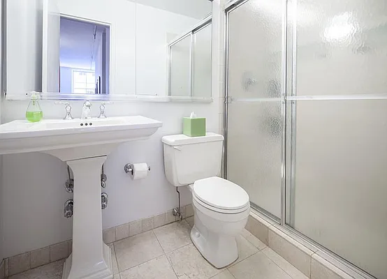 Rented by Warburg | media 22