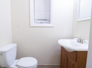 154 Salem St #1L, Boston, MA 02113