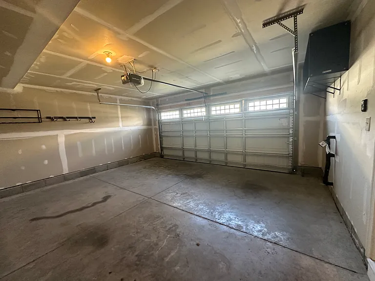 304 Forecastle St — Photo 26