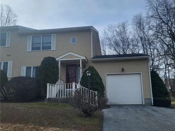 48 Governors Hl, West Warwick, RI 02893