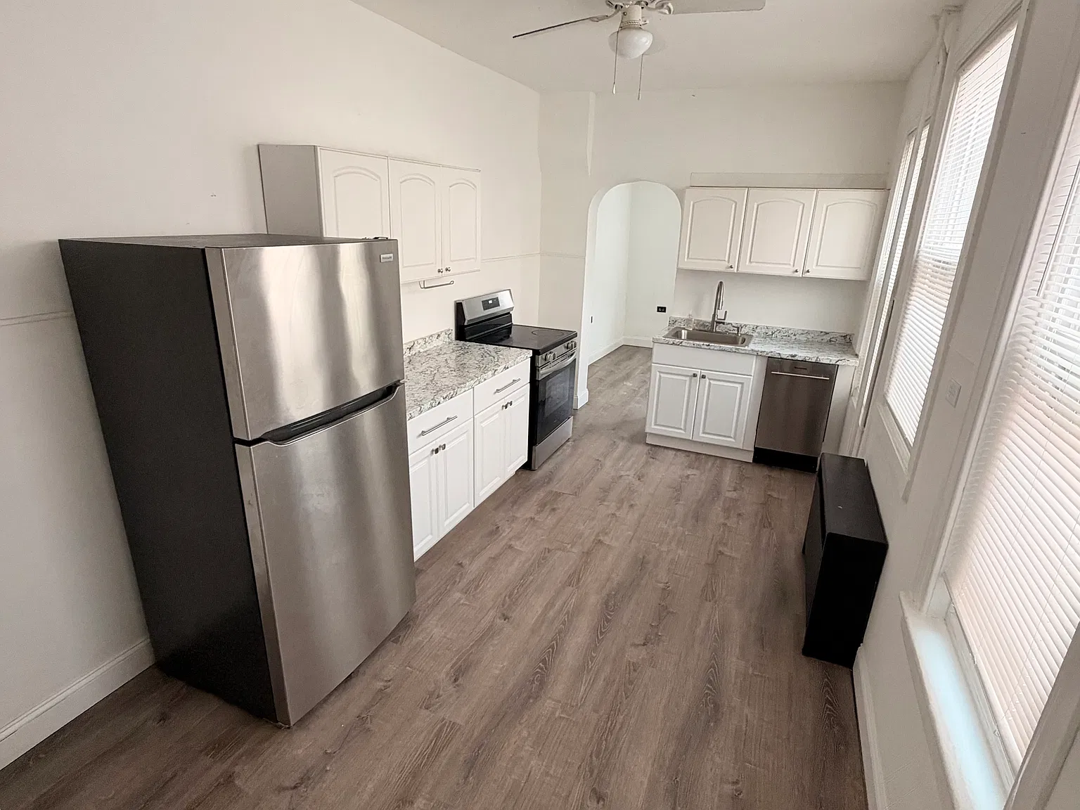 3 bed, 1300 sqft, $1,775 — Photo 3