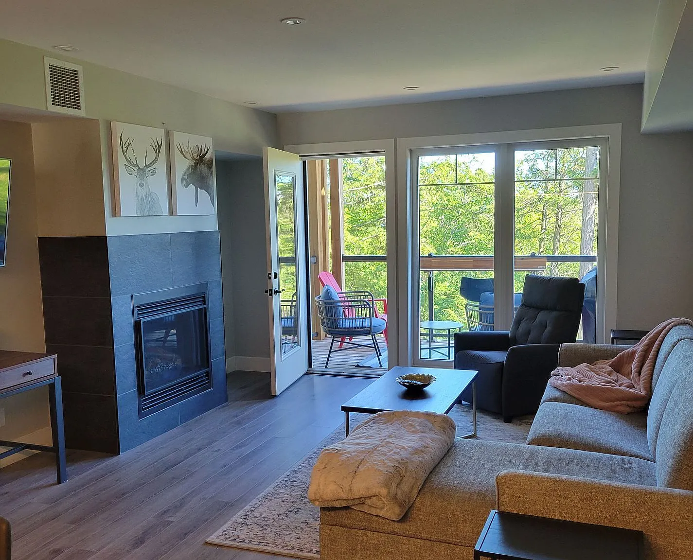 2 bed, $2,450 — Photo 1