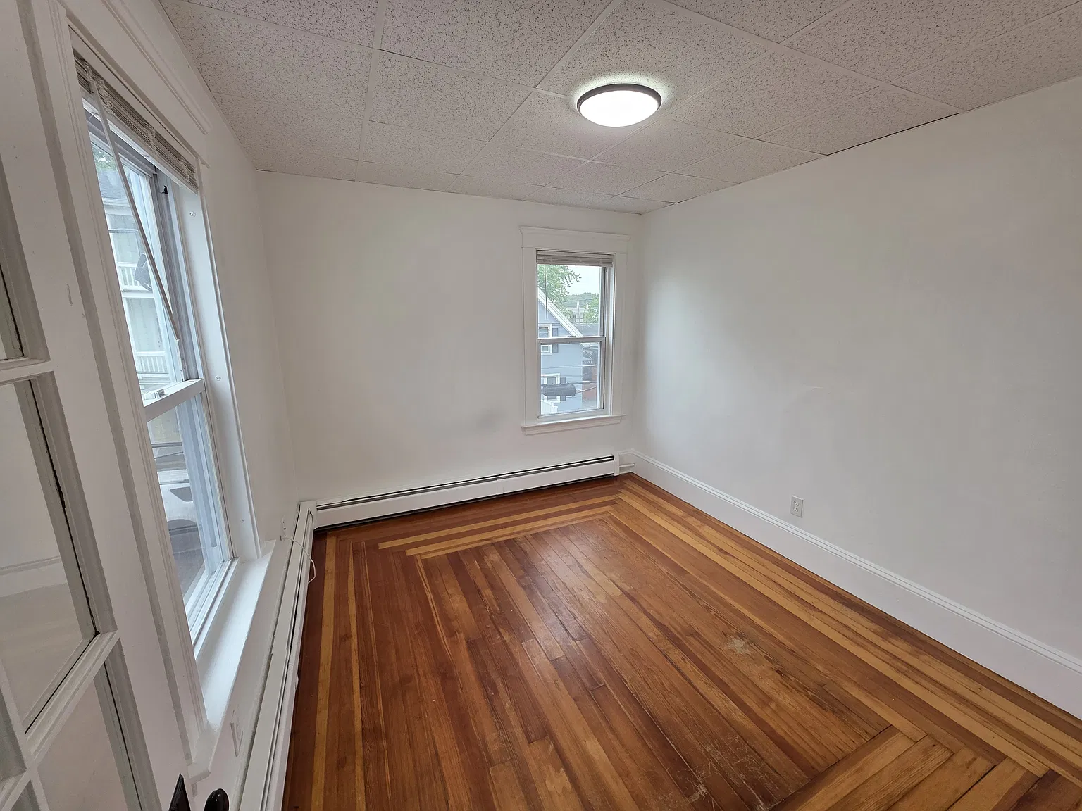  59 Sweet Ave 2ndFlr 2B/1B Spacious Hardwoods FreshPaint PetOK Laundry — Photo 4