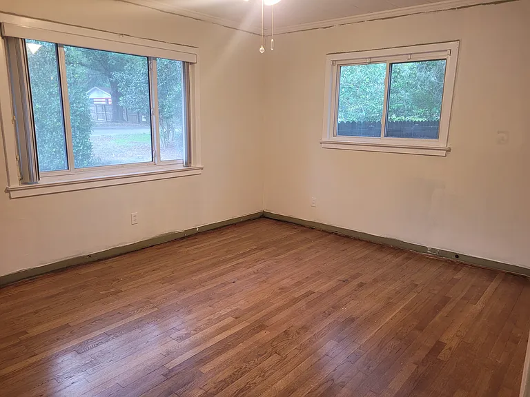 533 Ditmar St #A — Photo 22