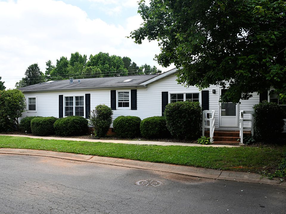 9940 One Woodlake Ct