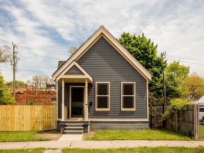 3024 25th St, Detroit, MI, 48216