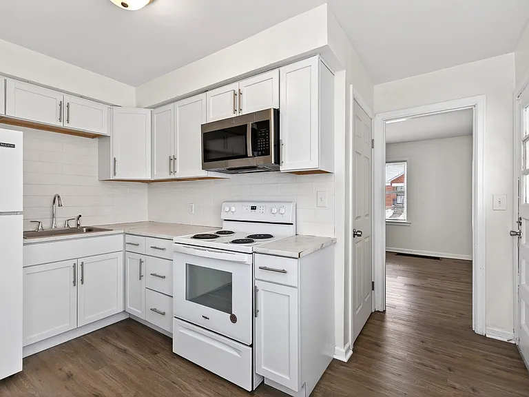 4100 Fulton Ave — Photo 6