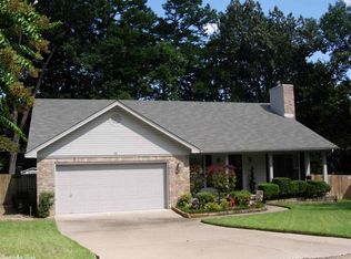 98 Woodlore Cir, Little Rock, AR 72211