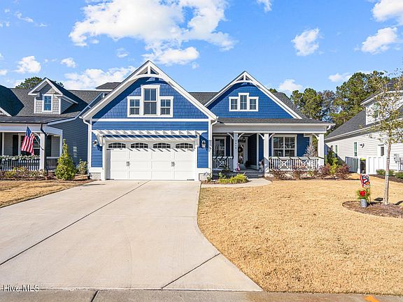 2nd image of 3414 Island Lakes Drive