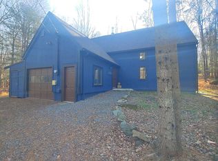 19 Oak Cir, Lake Ariel, PA 18436