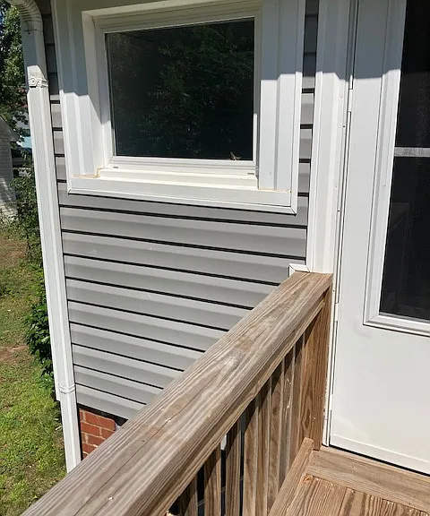 118 N Maple St — Photo 2