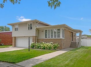 314 Constance Ln, Chicago Heights, IL 60411