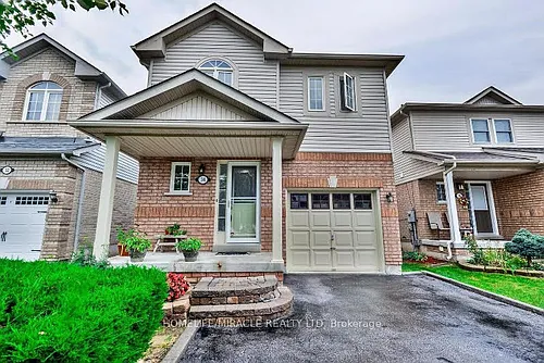 34 Ridgemore Cres Photo 1