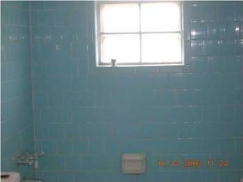 4th image of 600 Carondelay Dr