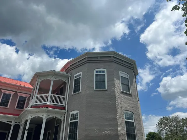 210 E Withers Rd, Wytheville, VA 24382