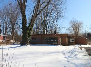 6468 Kirkville Rd, East Syracuse, NY 13057