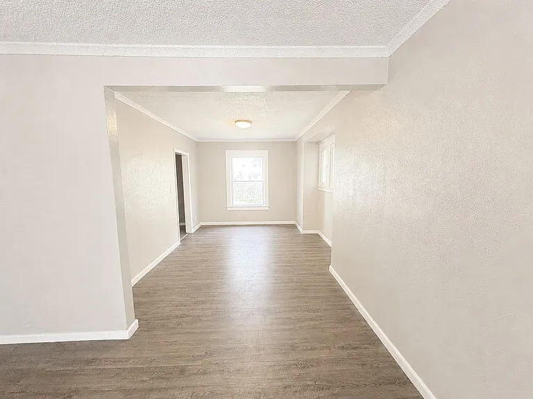 729 Utah St — Photo 5