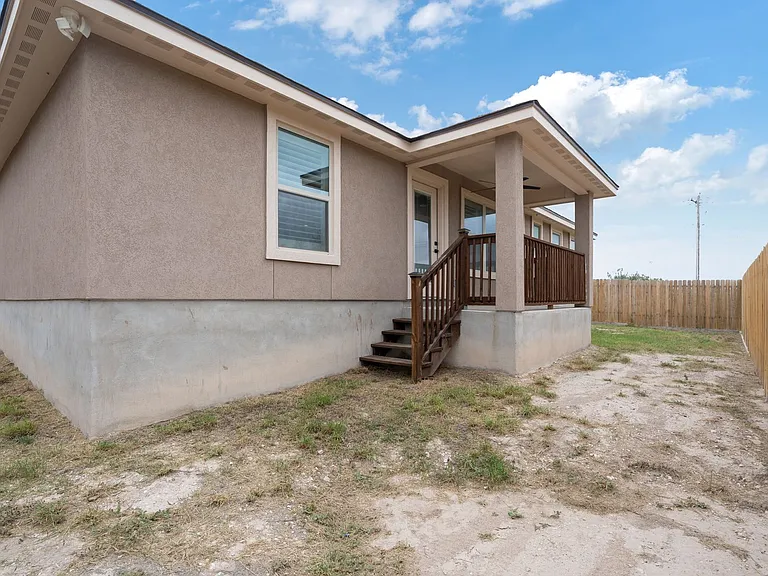 105 Noahy Dr — Photo 21