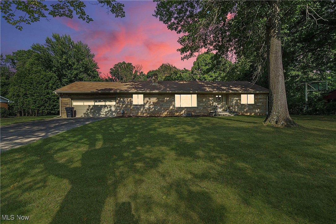 3220 Hilltop Rd, Zanesville, OH 43701 | Zillow