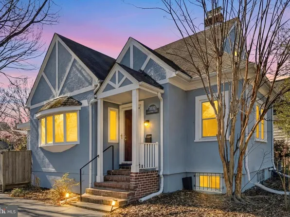 3032 Stephenson Pl NW, Washington, DC 20015