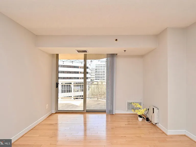7500 Woodmont Ave #S712 — Photo 16