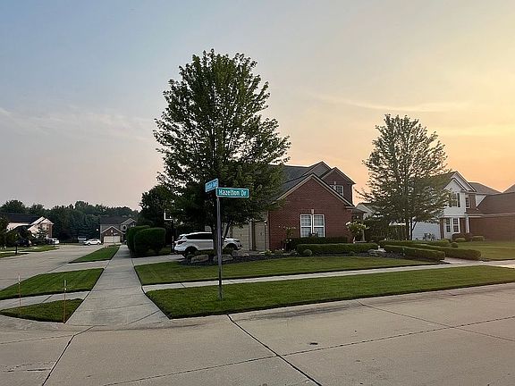 5th image of 19047 Hazelton Dr