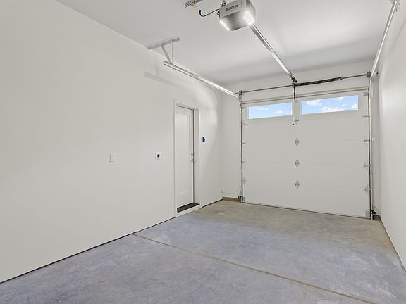3rd image of 11753 23rd Ave NE