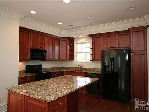 3rd image of 3347 Jasper Place #16