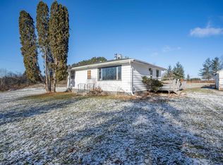 5867 Maple Grove Rd, Hermantown, MN 55810