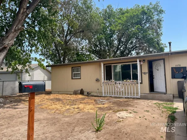 1070 E 14 N, Mountain Home, ID 83647