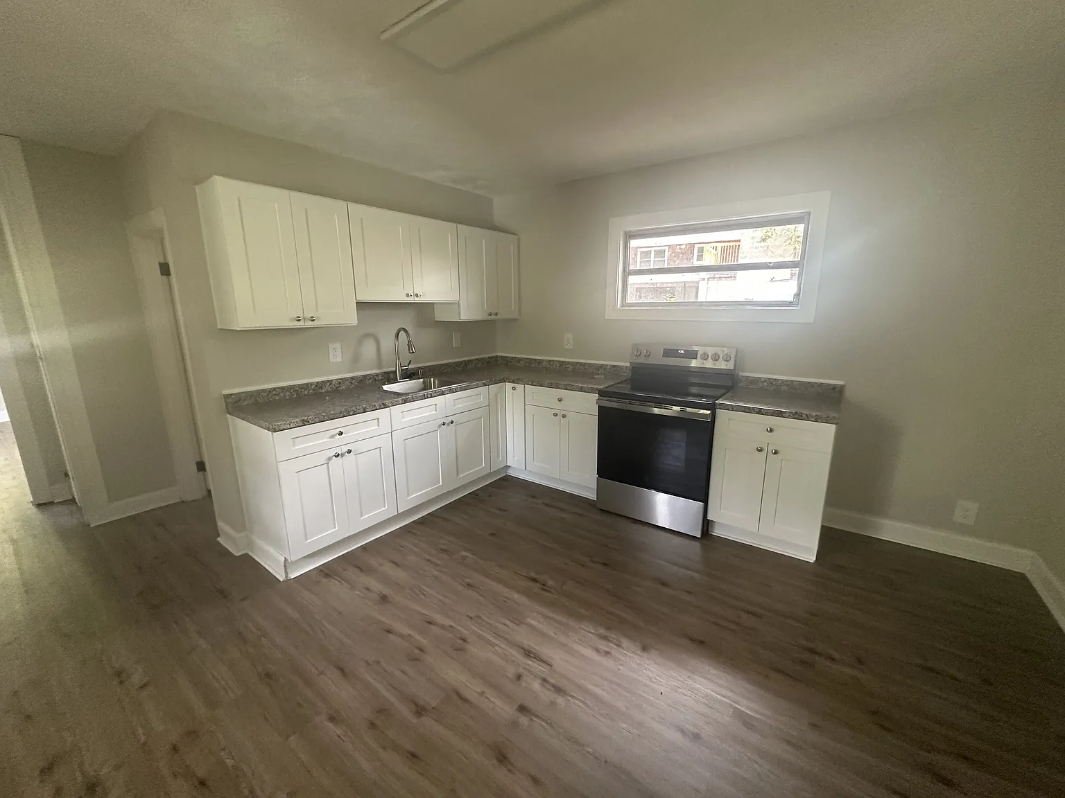 114 Brookside Road - 2 — Photo 4