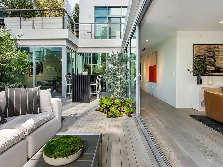 Gardenhouse Beverly Hills — Photo 4