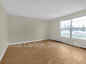 1190 Orchard Park Rd