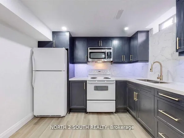 34 Natalie Ct #Basement, Brampton, ON L6S 5T2