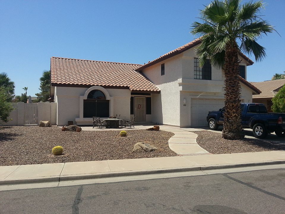 1st image of 3331 E Grove Cir