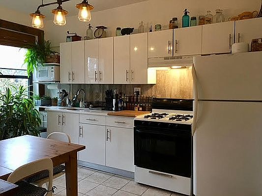 2nd image of 115 Dikeman St #3R