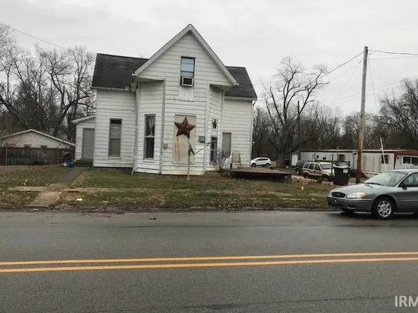 511 N Main St #3, Oakland City, IN 47660