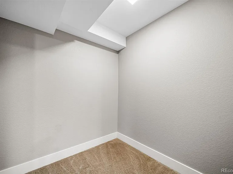 435 S Forest St #6 — Photo 37