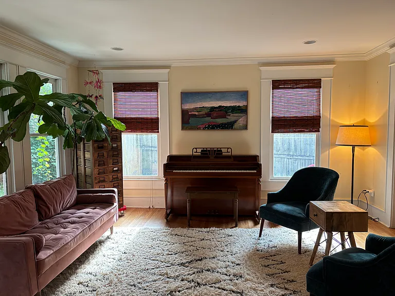 1679 Wade Ave — Photo 7