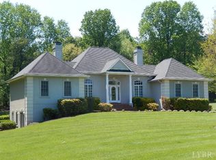 100 Brookstone Dr, Forest, VA 24551