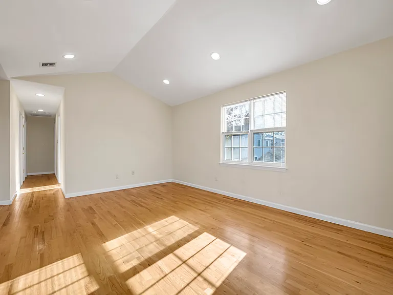 38 Sintsink Dr W #B — Photo 14