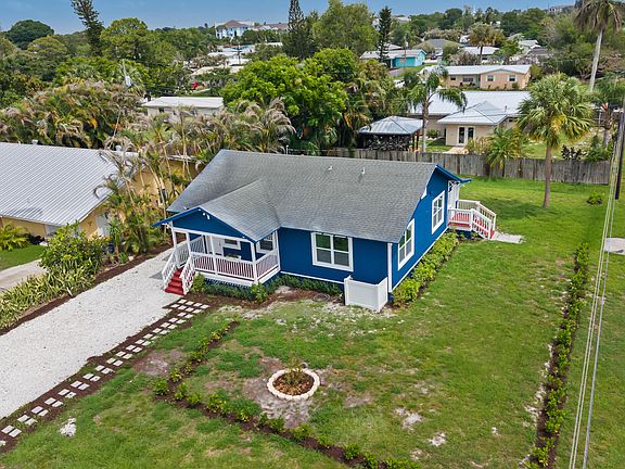 5th image of 1566 NW 9th Avenue
