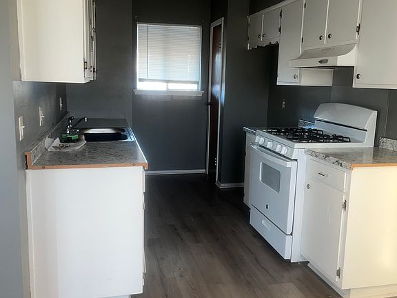4th image of 602 W Crescent Dr