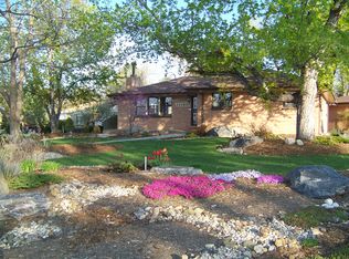 11190 W Glennon Dr, Lakewood, CO 80226